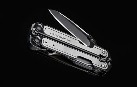 Leatherman ARC showing off Magnacut blade